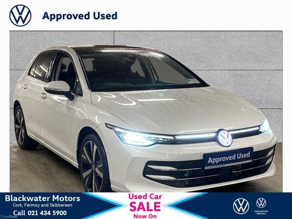 Volkswagen Golf Estate, Petrol Hybrid, 2025, White