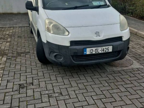 Nissan Qashqai Hatchback, Diesel, 2016, Silver