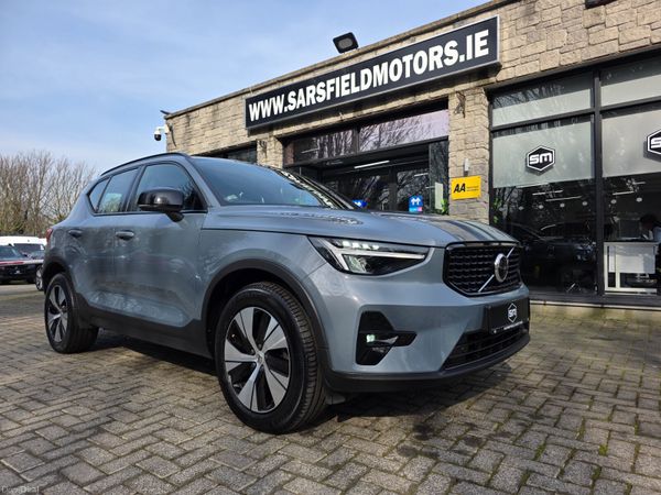Volvo XC40 SUV, Petrol Hybrid, 2023, Grey
