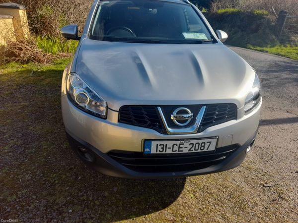 Nissan Qashqai Hatchback, Diesel, 2013, Silver