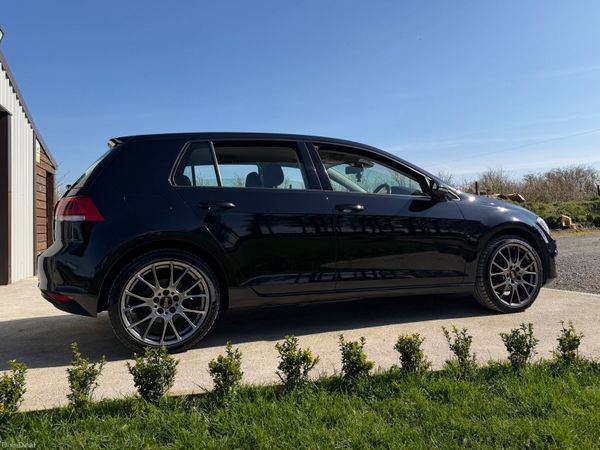 Volkswagen Golf Hatchback, Petrol, 2015, Black