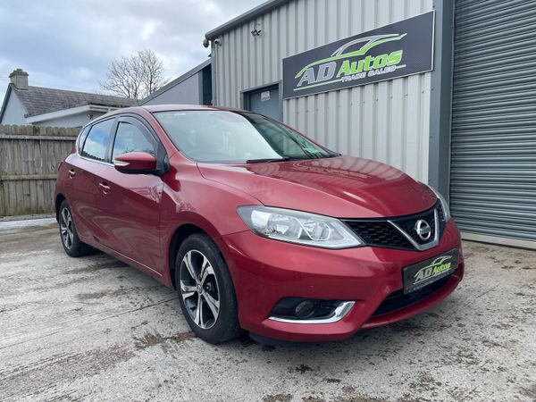 Nissan Pulsar Hatchback, Diesel, 2015, Red