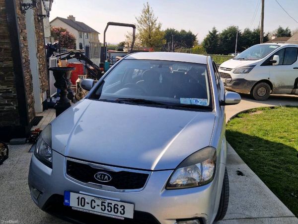 Kia Rio Saloon, Diesel, 2010, Silver