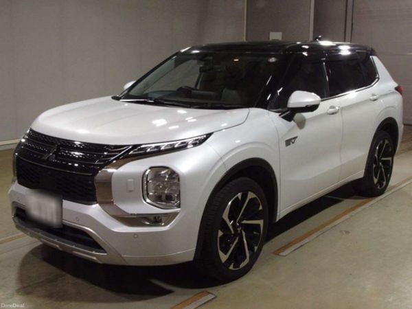Mitsubishi Outlander MPV, Petrol Hybrid, 2023, White