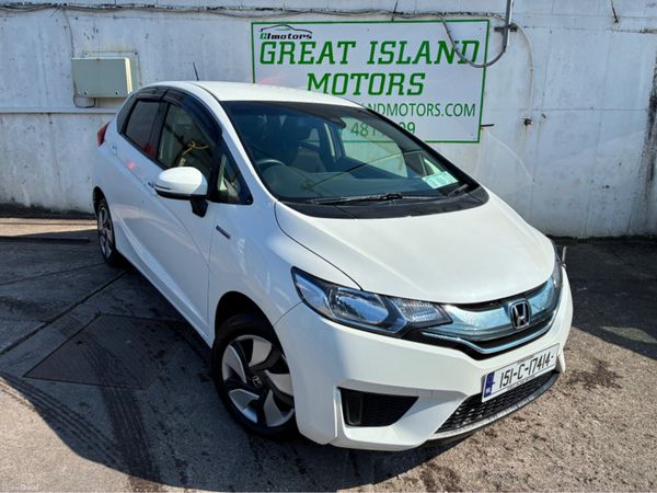 Honda Fit Hatchback, Petrol Hybrid, 2015, White