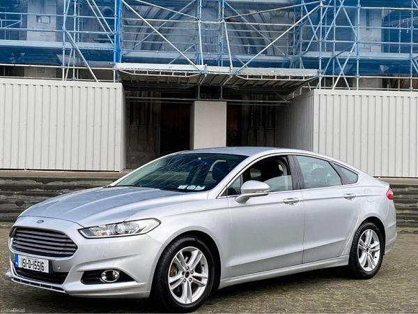 Ford Mondeo Hatchback, Diesel, 2015, Silver
