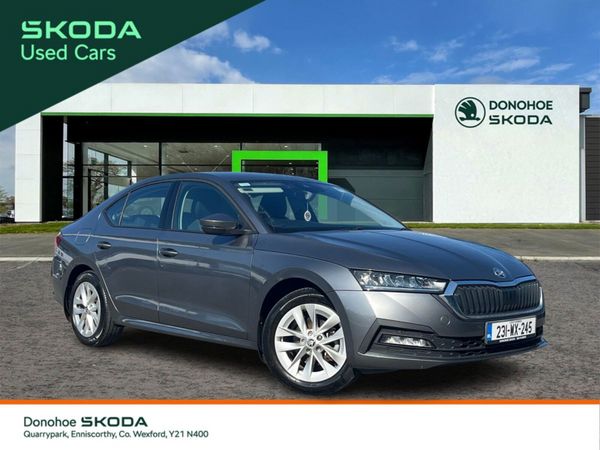 Skoda Octavia Saloon, Diesel, 2023, Grey