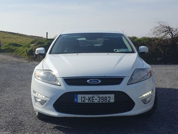 Ford Mondeo Hatchback, Diesel, 2012, White