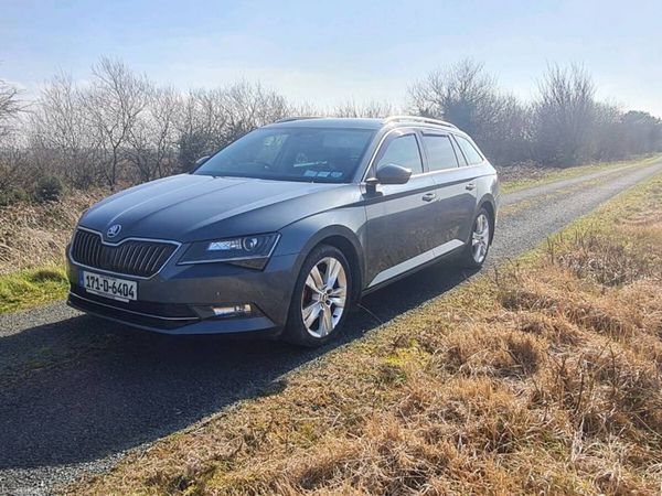 Skoda Superb Estate, Diesel, 2017, Grey