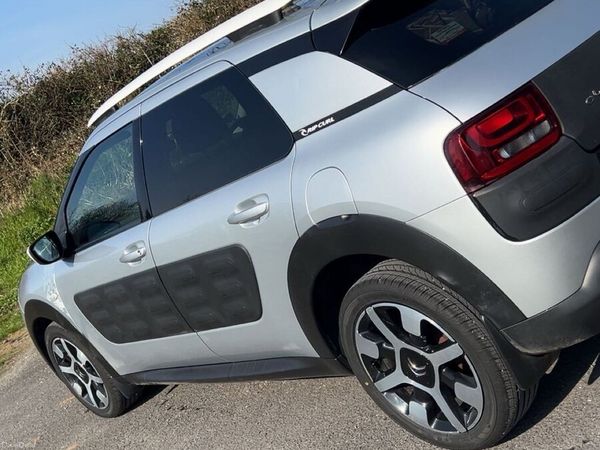 Citroen C4 Cactus Hatchback, Diesel, 2017, Silver