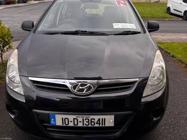 Hyundai i20 Hatchback, Petrol, 2010, Black