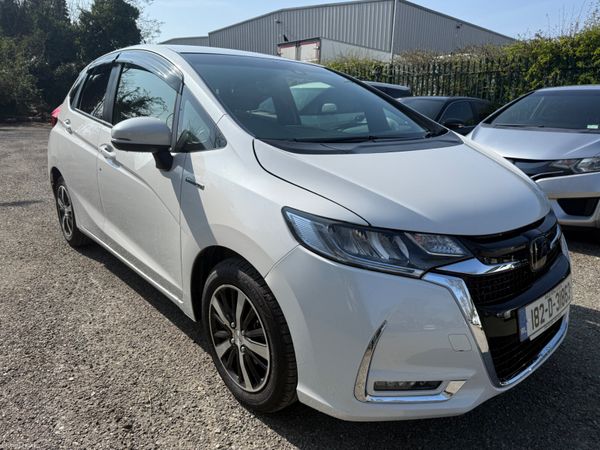 Honda Fit Hatchback, Petrol Hybrid, 2018, White
