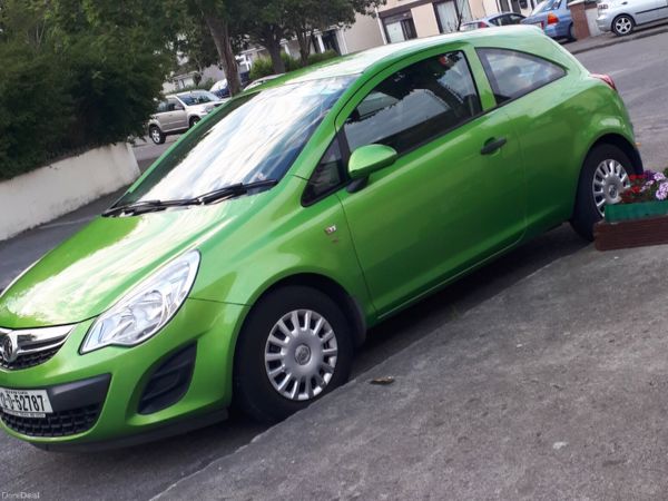 Vauxhall Corsa Hatchback, Petrol, 2012, Green