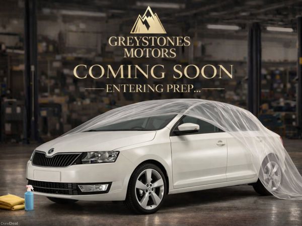 Skoda Rapid Hatchback, Petrol, 2015, White