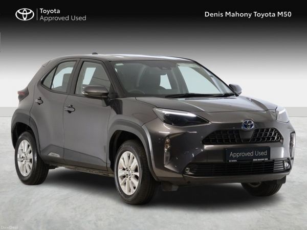 Toyota Yaris Cross SUV, Petrol Hybrid, 2023, Grey