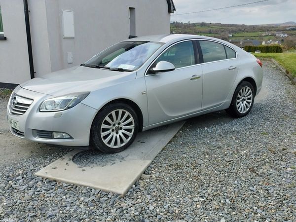 Opel Insignia Hatchback, Diesel, 2009, Silver