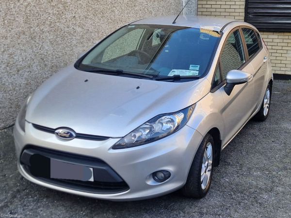 Ford Fiesta Hatchback, Petrol, 2010, Silver