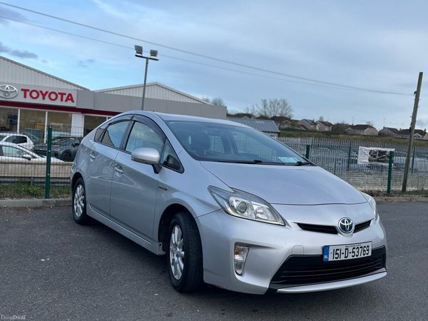 Toyota Prius Hatchback, Petrol Hybrid, 2015, Silver