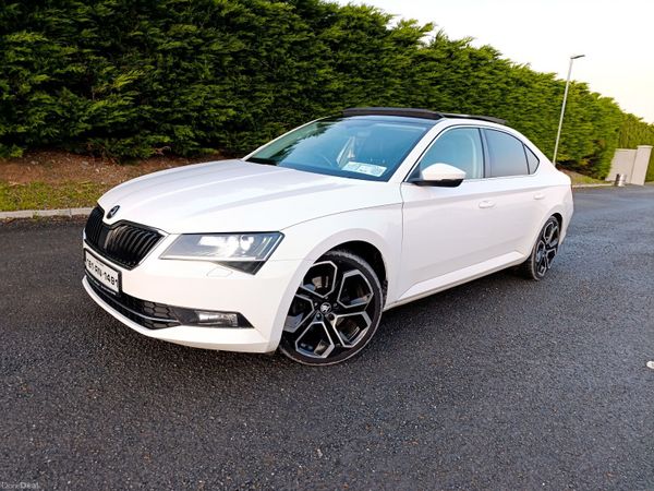 Skoda Superb Hatchback, Diesel, 2018, White
