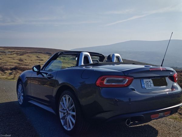 Fiat 124 Spider Convertible, Petrol, 2018, Grey