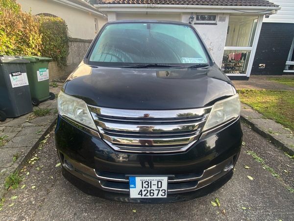Nissan Serena MPV, Petrol Hybrid, 2013, Black