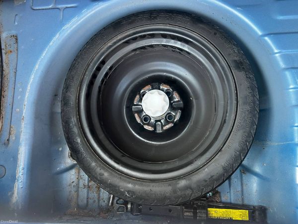 Toyota Yaris Hatchback, Petrol, 2002, Blue