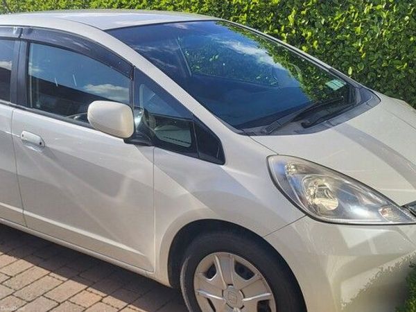 Honda Fit Hatchback, Petrol Hybrid, 2011, White