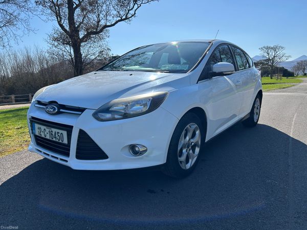 Ford Focus Hatchback, Diesel, 2012, White