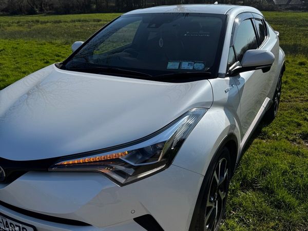 Toyota C-HR Hatchback, Petrol Hybrid, 2019, White