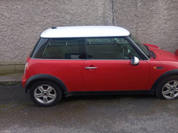 Mini One Hatchback, Petrol, 2004, Red