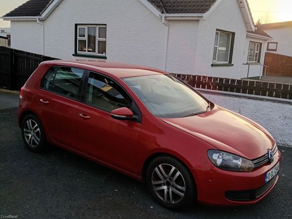 Volkswagen Golf Hatchback, Diesel, 2010, Red
