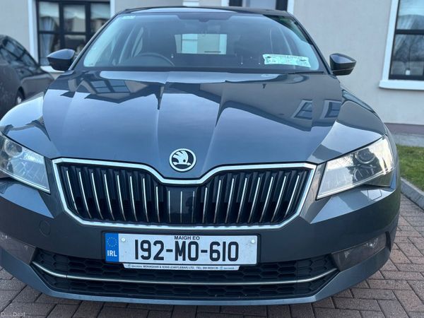 Skoda Superb Saloon, Diesel, 2019, Grey