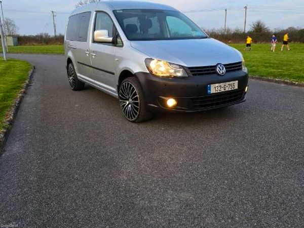 Volkswagen Caddy Maxi Life MPV, Diesel, 2013, Silver
