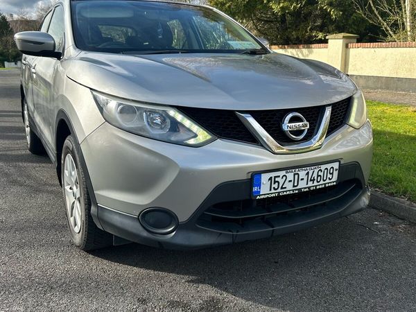 Nissan Qashqai Hatchback, Diesel, 2015, Silver