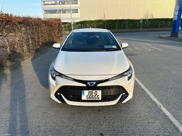 Toyota Corolla Hatchback, Petrol Hybrid, 2019, White