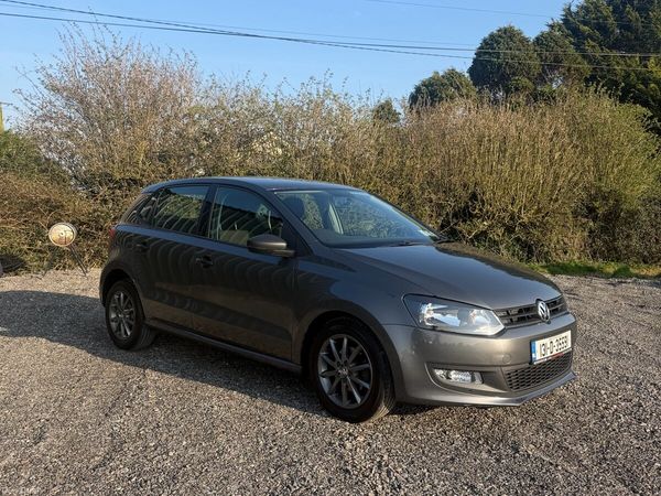 Volkswagen Polo Hatchback, Petrol, 2013, Grey