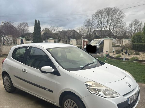 Renault Clio Hatchback, Ethanol Petrol, 2010, White
