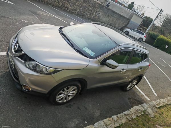 Nissan Qashqai SUV, Petrol, 2017, Grey