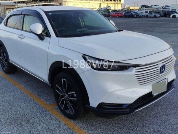 Honda Vezel SUV, Petrol Hybrid, 2024, White