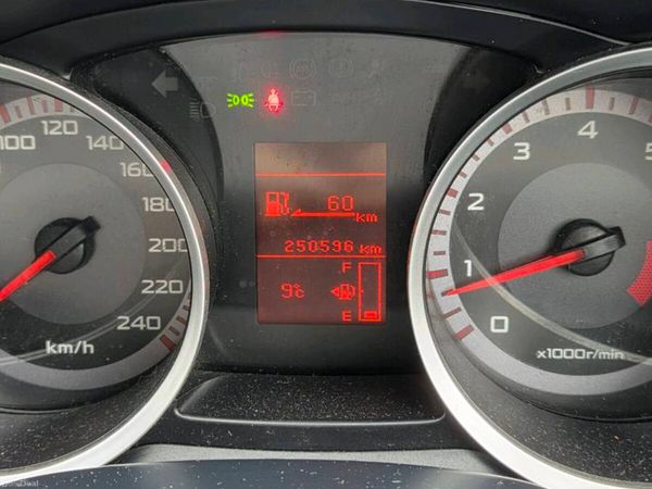 Mitsubishi Lancer Saloon, Petrol, 2008, Red