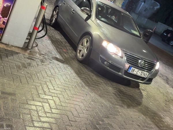 Volkswagen Passat Saloon, Diesel, 2008, Grey