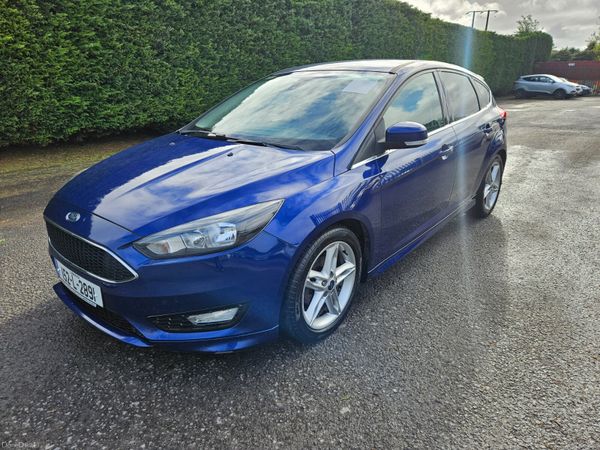 Ford Focus Hatchback, Petrol, 2015, Blue