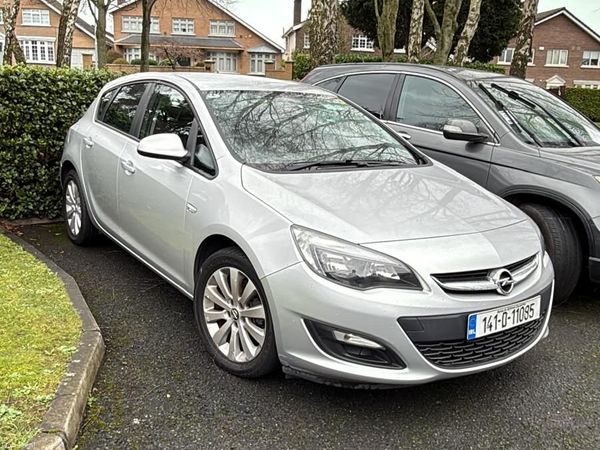 Opel Astra MPV, Diesel, 2014, Silver