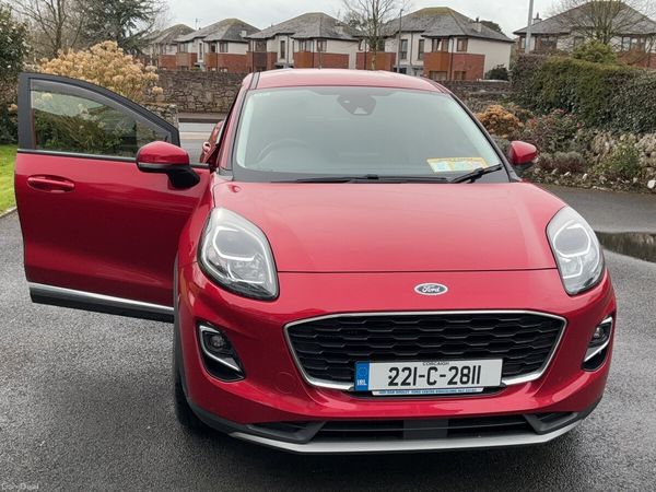 Ford Puma MPV, Petrol Hybrid, 2022, Red