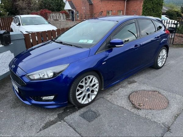 Ford Focus Hatchback, Diesel, 2017, Blue