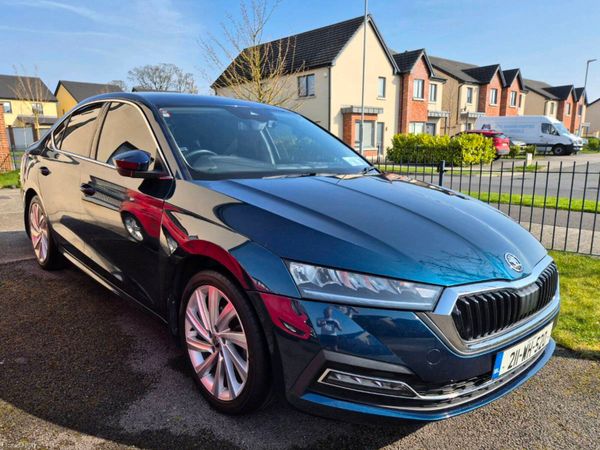 Skoda Octavia Saloon, Diesel, 2021, Blue