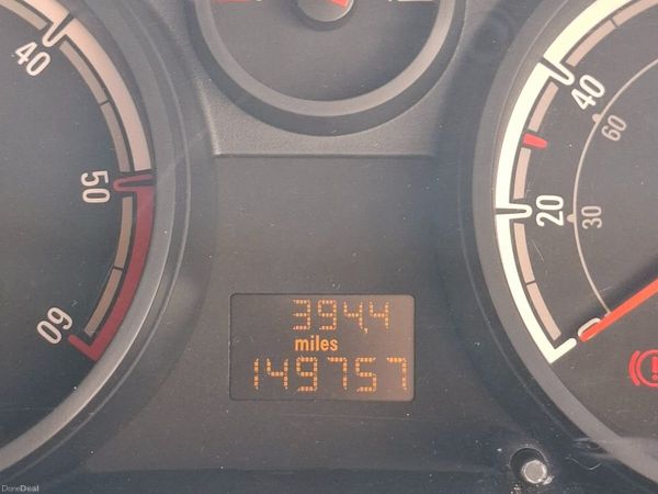 Vauxhall Corsa Hatchback, Diesel, 2008, White