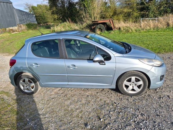 Peugeot 207 Hatchback, Diesel, 2012, Blue