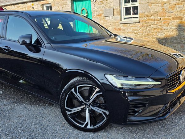 Volvo V60 Estate, Petrol Plug-in Hybrid, 2022, Black