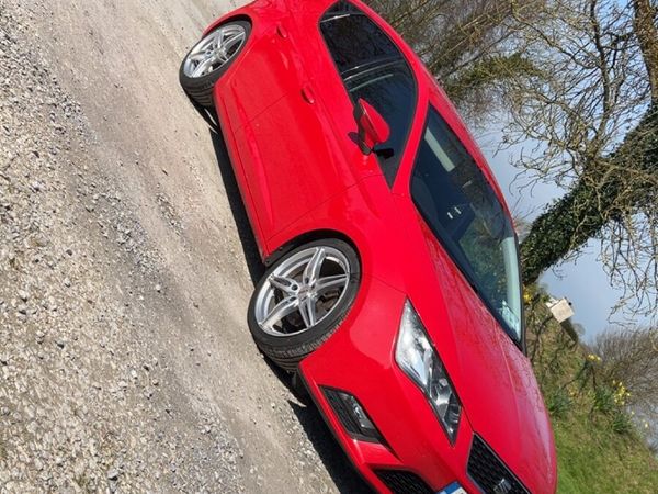 SEAT Leon Hatchback, Diesel, 2017, Red